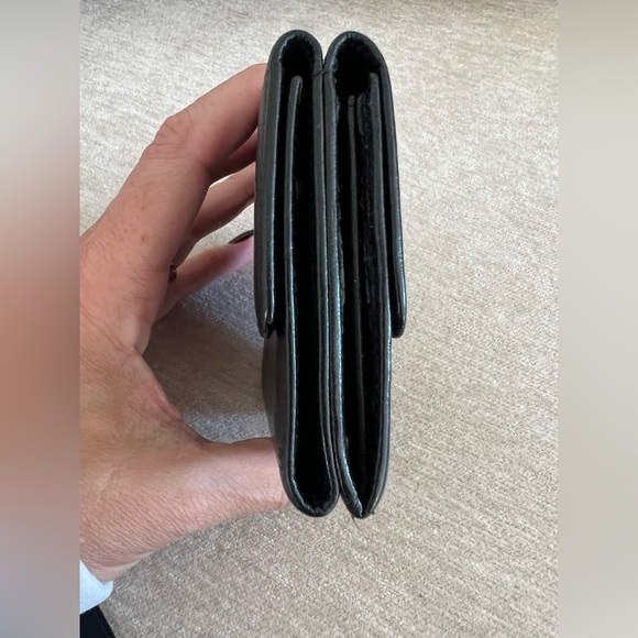 CHANEL AUTHENTIC Wallet in great condition. Comes with everything you pictured - Picture 16 of 17